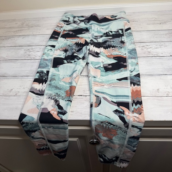 Under Armour Multicolor Patterned Leggings - Picture 2 of 3